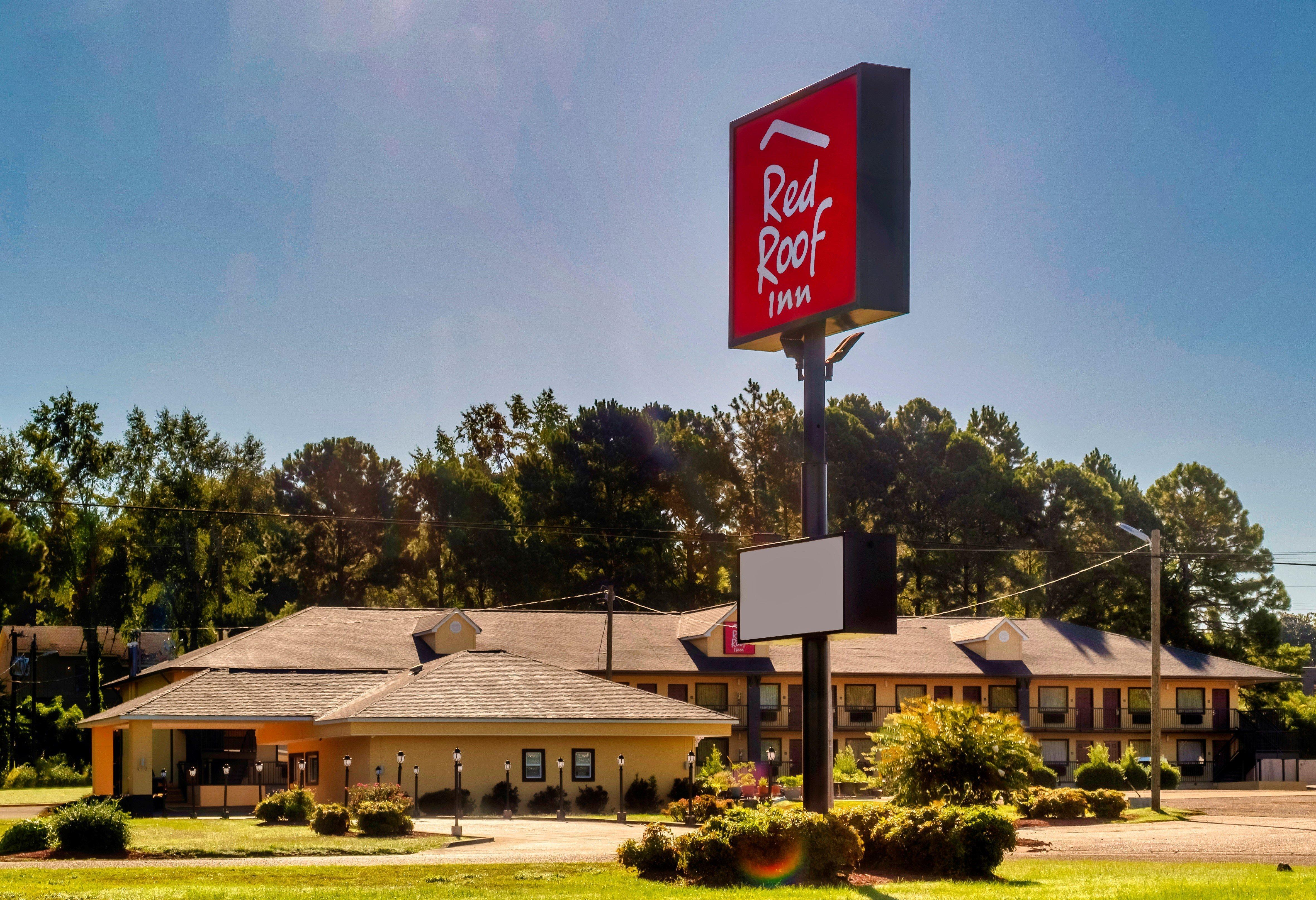 Red Roof Inn Columbus, Ms Exterior photo